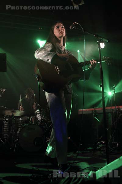 WEYES BLOOD - 2017-04-11 - PARIS - Point Ephemere - Natalie Mering